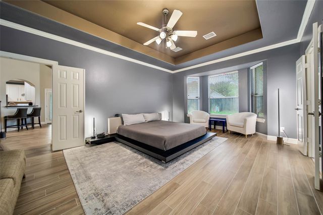 14427 Brighton Trace Lane, Houston, TX 77044