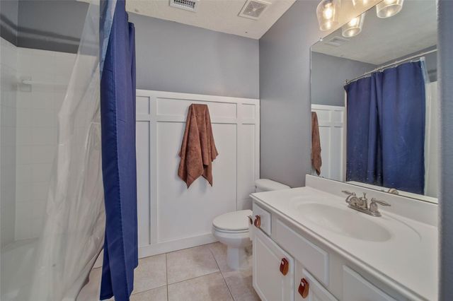 14427 Brighton Trace Lane, Houston, TX 77044