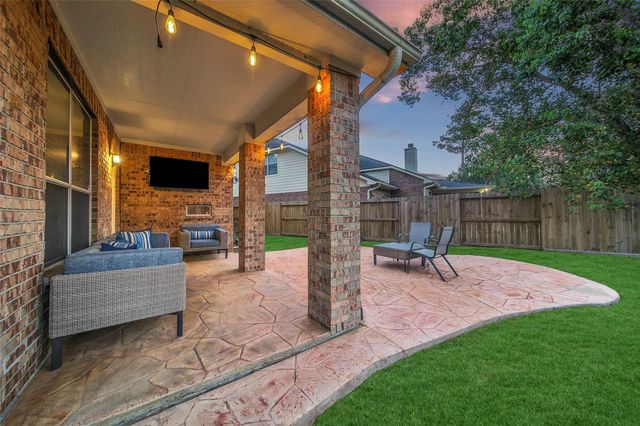 14427 Brighton Trace Lane, Houston, TX 77044