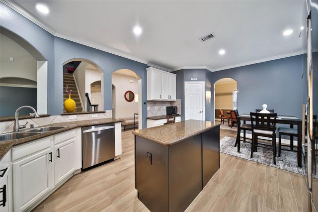 14427 Brighton Trace Lane, Houston, TX 77044