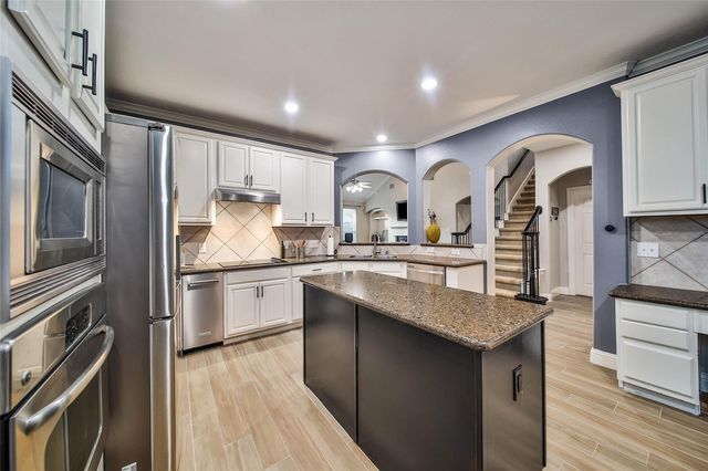 14427 Brighton Trace Lane, Houston, TX 77044