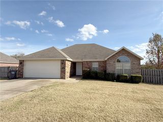424 Liem Circle, Springdale, AR 72762