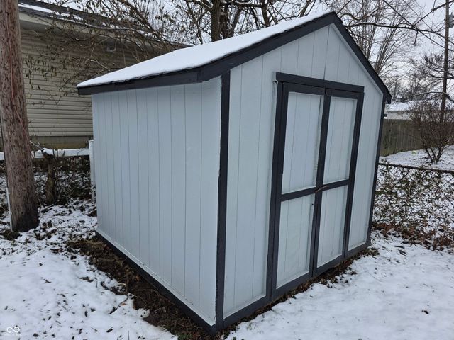 48 Eastridge Drive, Greenwood, IN 46143