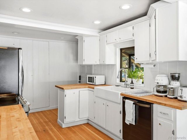 20304 N Turkey Creek Rd, Morrison, CO 80465