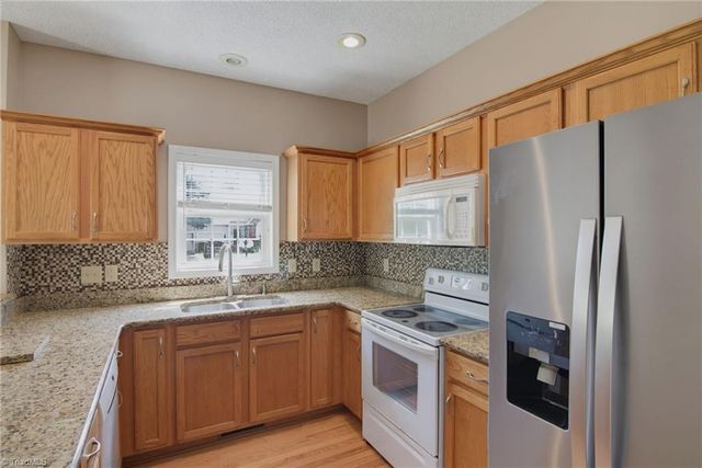 403 Clover Court, Eden, NC 27288