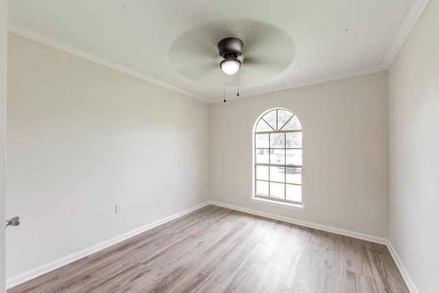 111 Timbalier Drive, Houma, LA 70363