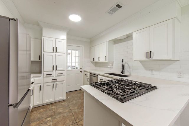 111 Timbalier Drive, Houma, LA 70363