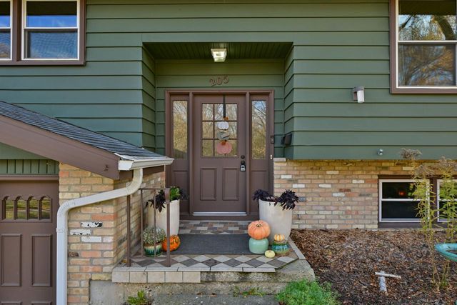 205 Island DRIVE, Madison, WI 53705