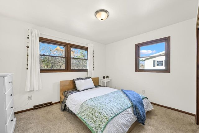 205 Island DRIVE, Madison, WI 53705