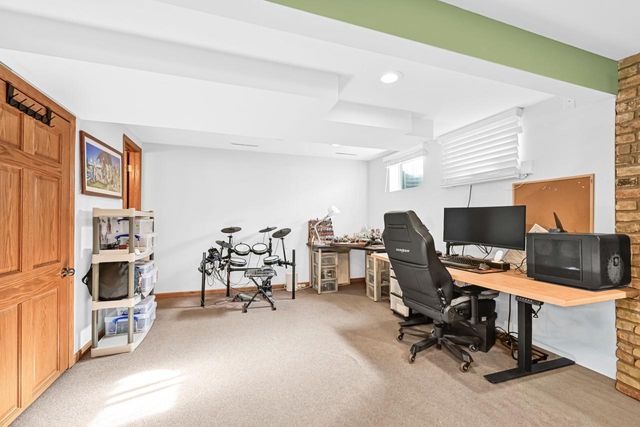 205 Island DRIVE, Madison, WI 53705