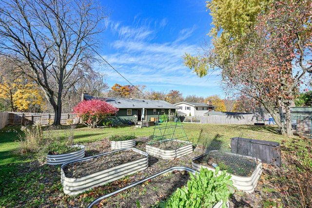 205 Island DRIVE, Madison, WI 53705