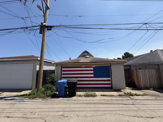 4256 N Meade Avenue, Chicago, IL 60634