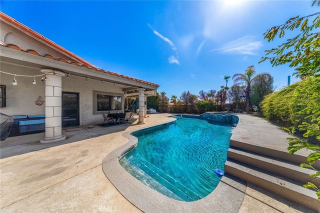 43780 Skyward Way, La Quinta, CA 92253