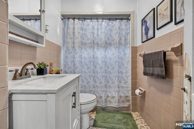 336 Trenton Avenue, Paterson, NJ 07503