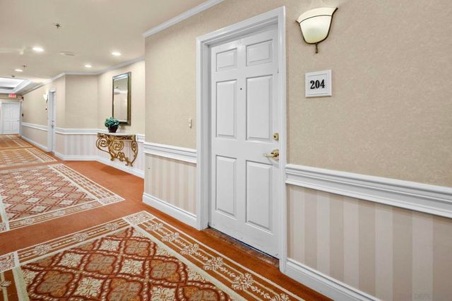 3890 Nobel Drive 204, San Diego, CA 92122