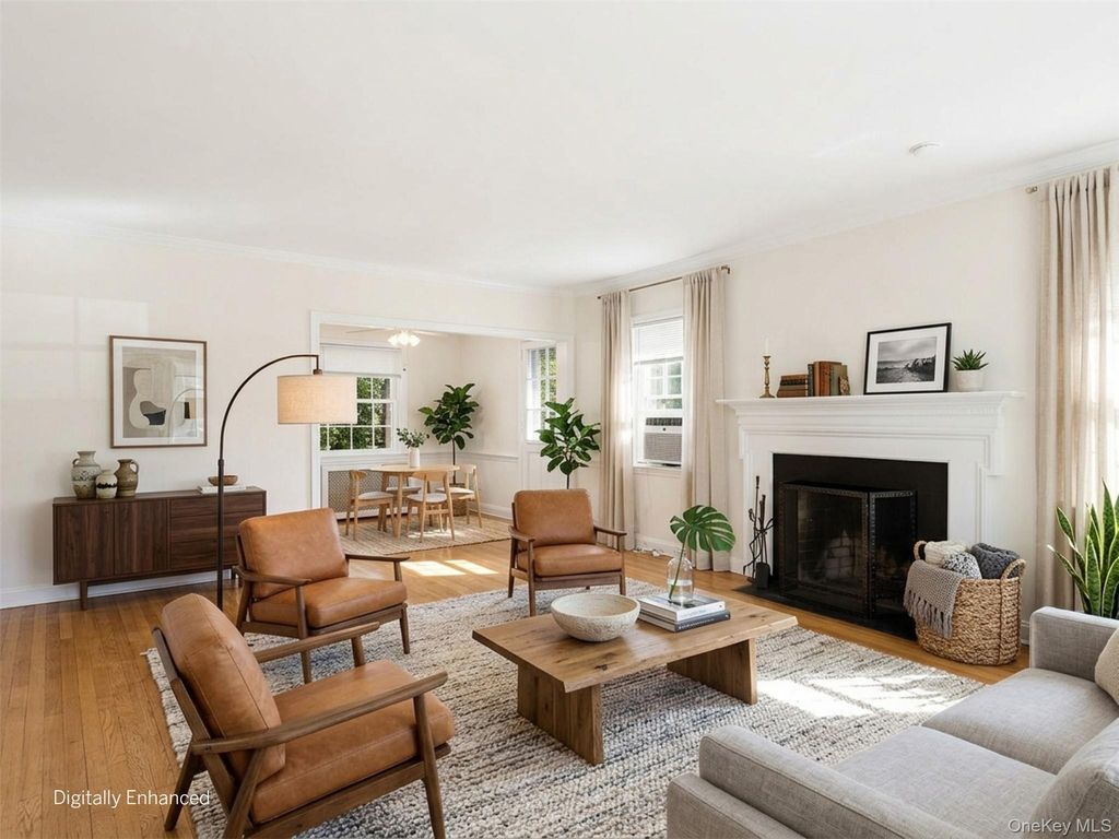 38 Bayview Court, Manhasset, NY 11030 — photo 3