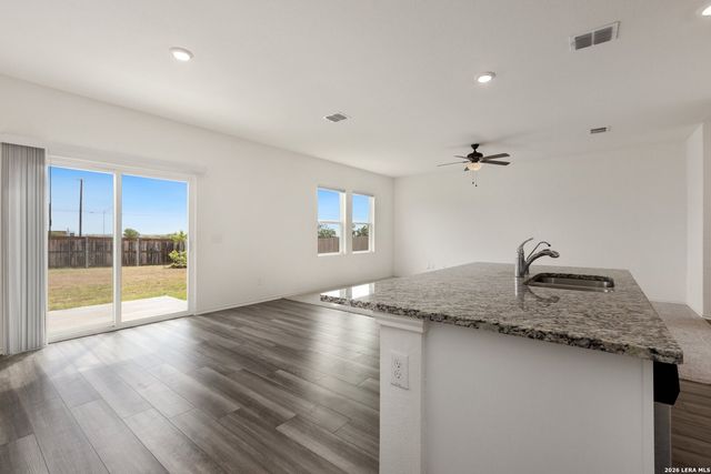 5535 RUE GIRARD, Converse, TX 78109
