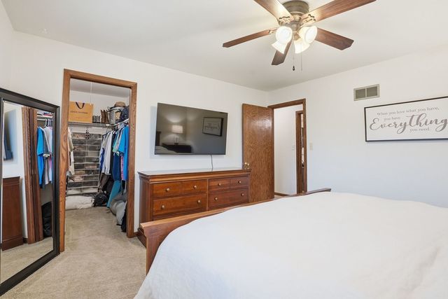 9S315 Cumnor Road, Downers Grove, IL 60516