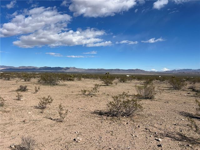 0000 W Aquarius Dr., Golden Valley, AZ 86413