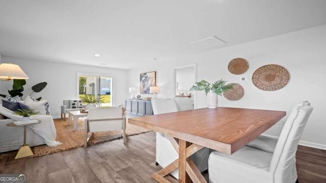 4 Oak Way, Port Wentworth, GA 31407