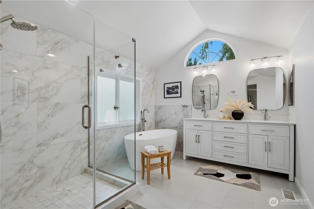 25733 SE 39th Street, Sammamish, WA 98029