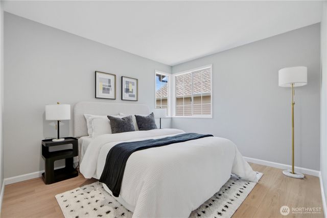 25733 SE 39th Street, Sammamish, WA 98029