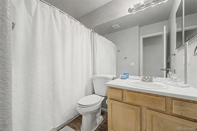 19584 E Ithaca Place, Aurora, CO 80013