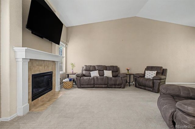 19584 E Ithaca Place, Aurora, CO 80013