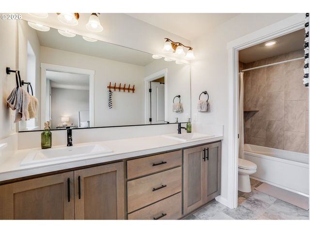 16415 Ne 83RD St, Vancouver, WA 98682
