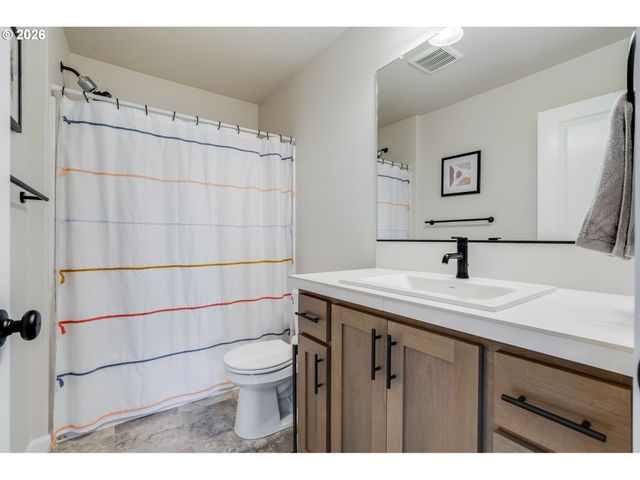 16415 Ne 83RD St, Vancouver, WA 98682