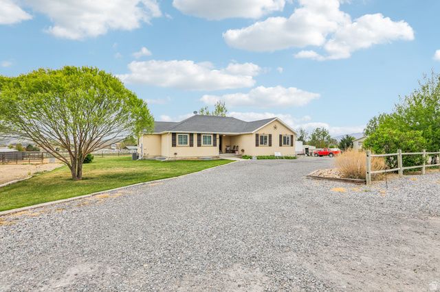 2464 E AUTUMN DR, Eagle Mountain, UT 84005