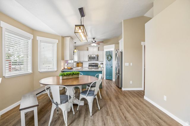 2464 E AUTUMN DR, Eagle Mountain, UT 84005