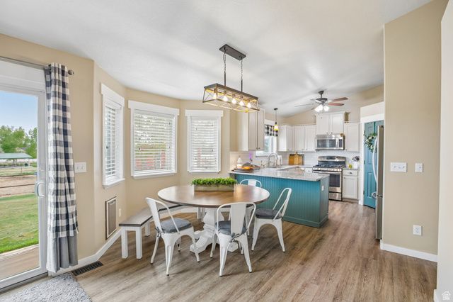 2464 E AUTUMN DR, Eagle Mountain, UT 84005