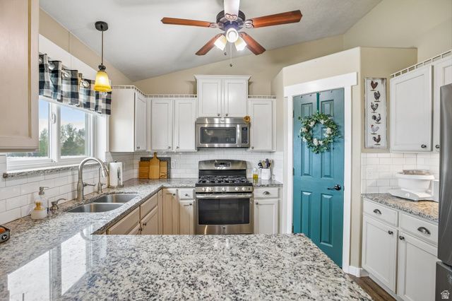 2464 E AUTUMN DR, Eagle Mountain, UT 84005