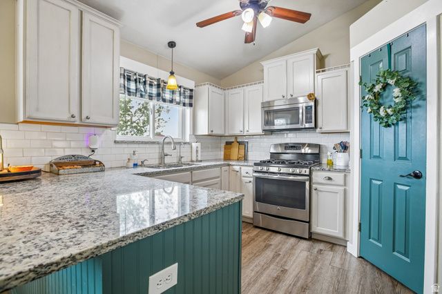 2464 E AUTUMN DR, Eagle Mountain, UT 84005