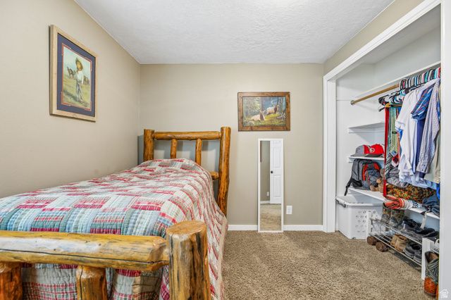 2464 E AUTUMN DR, Eagle Mountain, UT 84005