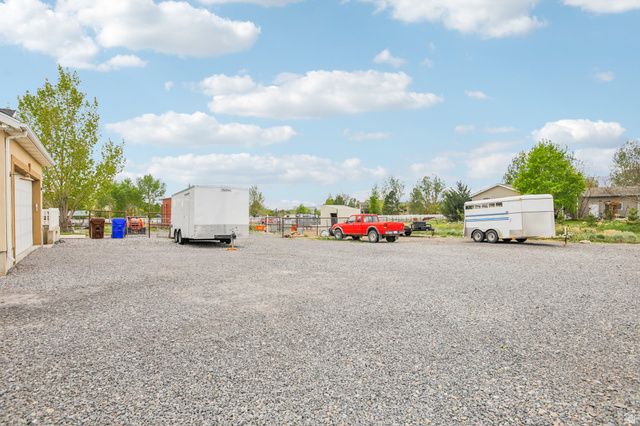 2464 E AUTUMN DR, Eagle Mountain, UT 84005