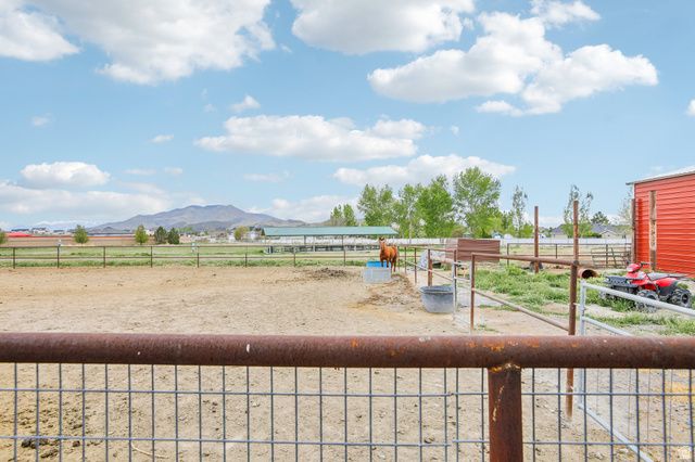2464 E AUTUMN DR, Eagle Mountain, UT 84005