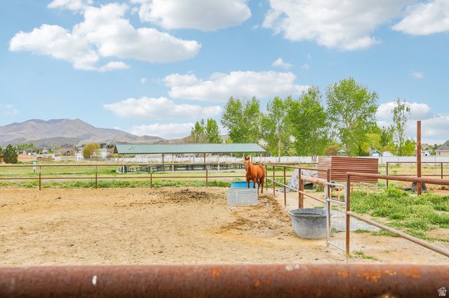 2464 E AUTUMN DR, Eagle Mountain, UT 84005