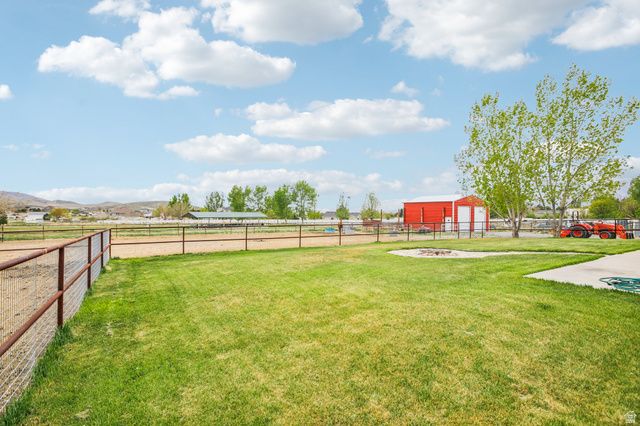 2464 E AUTUMN DR, Eagle Mountain, UT 84005