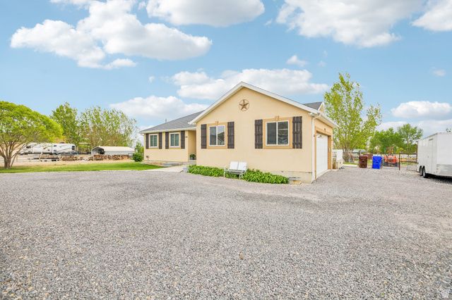 2464 E AUTUMN DR, Eagle Mountain, UT 84005