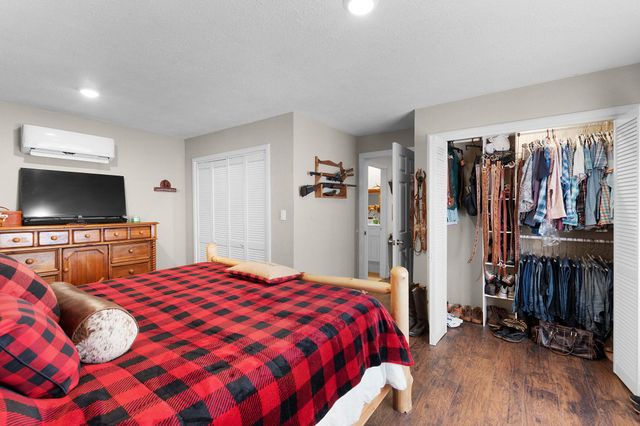 817 Ridgeway, Tow, TX 78672