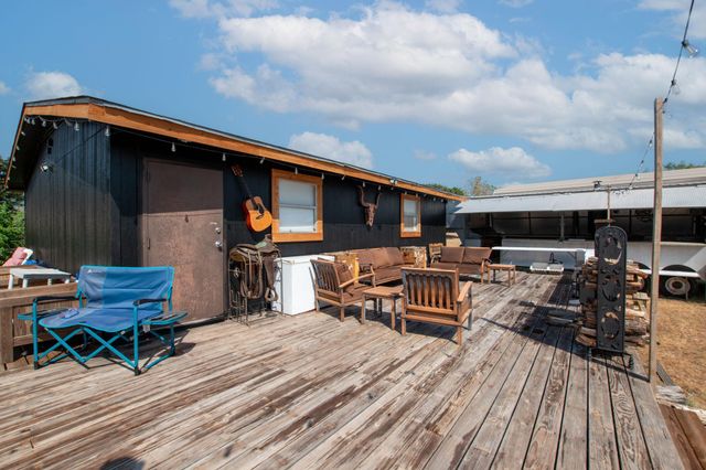 817 Ridgeway, Tow, TX 78672