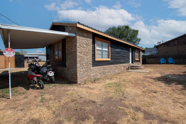 817 Ridgeway, Tow, TX 78672