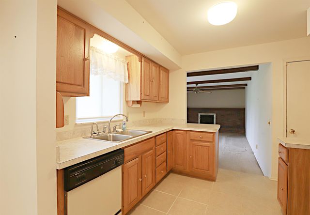 6096 King Arthur Drive, Mundy Twp, MI 48473