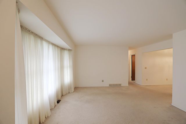 6096 King Arthur Drive, Mundy Twp, MI 48473