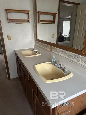 1119 Torres Lane, Lillian, AL 36549