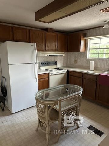 1119 Torres Lane, Lillian, AL 36549