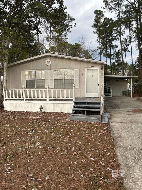 1119 Torres Lane, Lillian, AL 36549