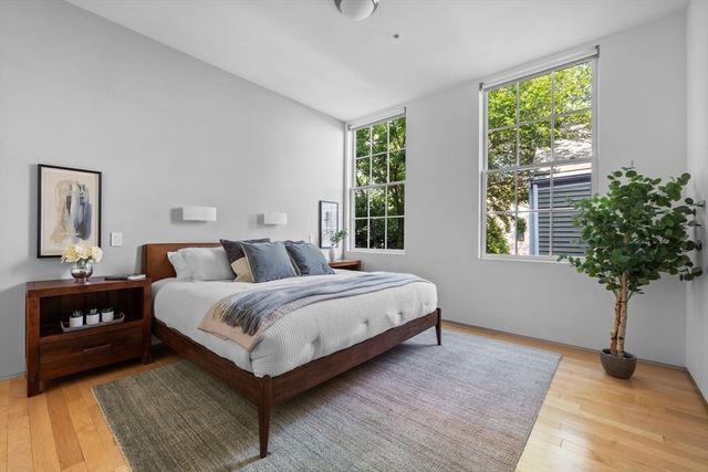 618 East 2nd St 2, Boston, MA 02127